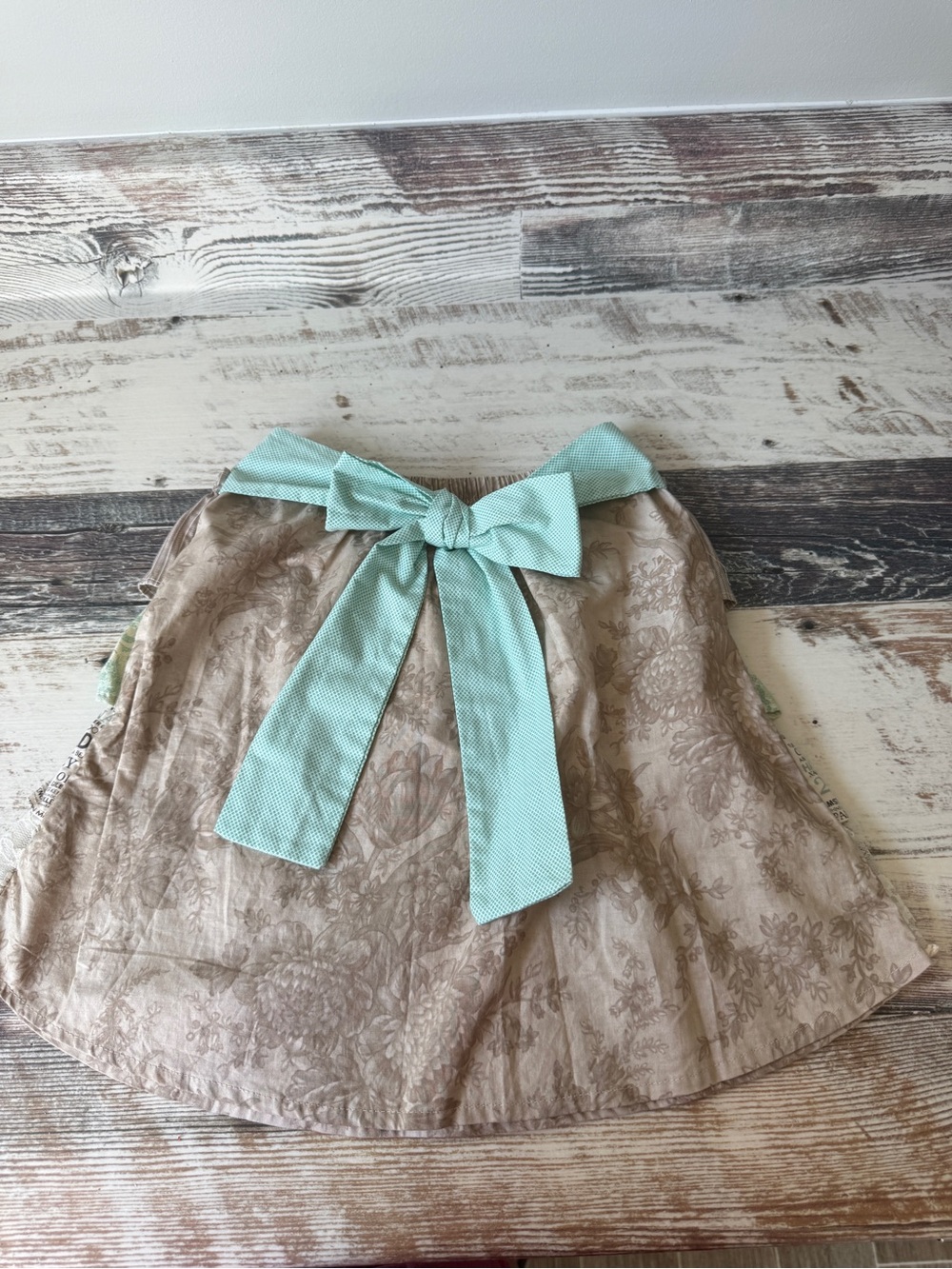 PERSNICKETY Bow Front SKIRT w Ruffle Back Girls Sz 6 EUC